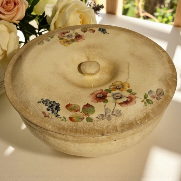 Vtg Bak– Serv Guaranteed Oven Proof P. C. P. Co. 1940 Covered Bowl Floral Design - Picture 1 of 11